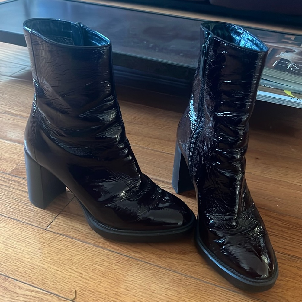 Leather boots